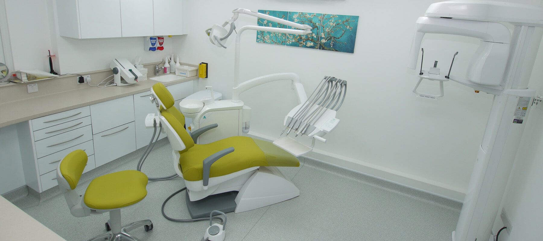 12 Dental Equipment Essentials For Your Modern Practice